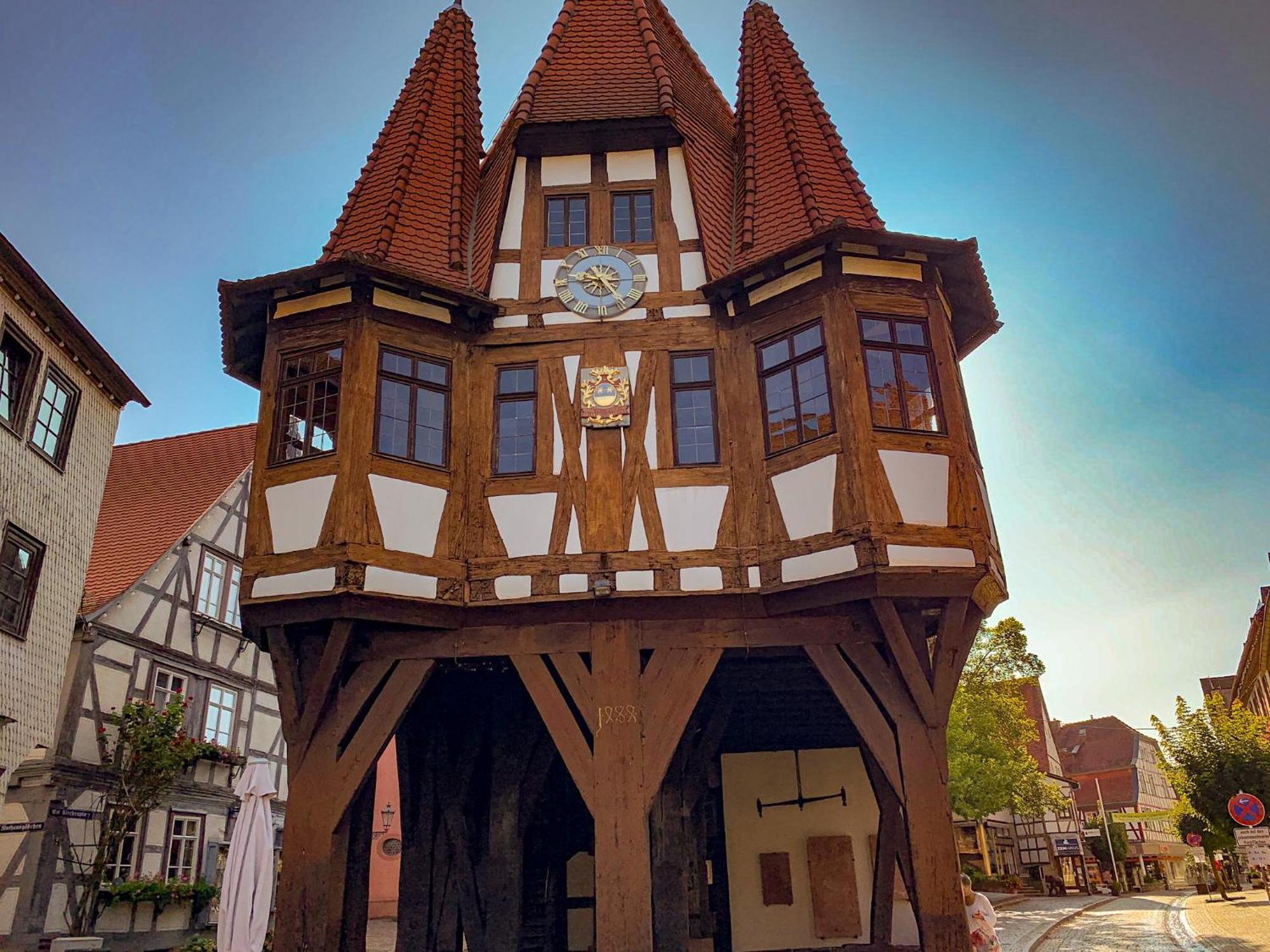 Apartamento Wohnen Am Historischen Rathaus Michelstadt Exterior foto