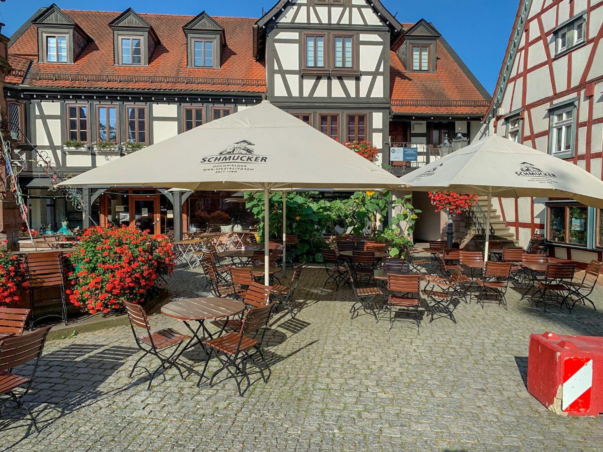 Apartamento Wohnen Am Historischen Rathaus Michelstadt Exterior foto